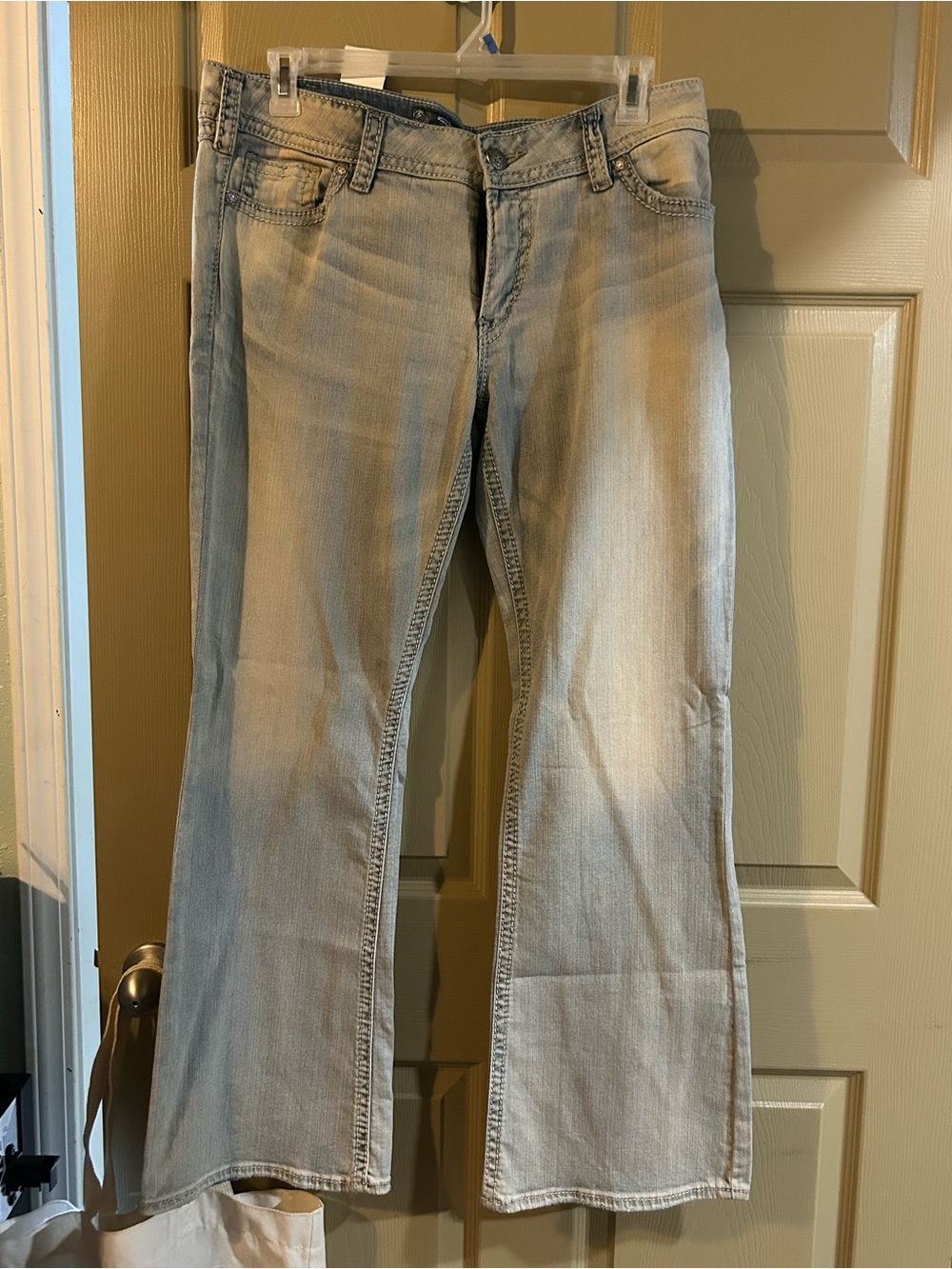 Light Wash Women's Silver Bootcut Jeans - Casual Everyday Style